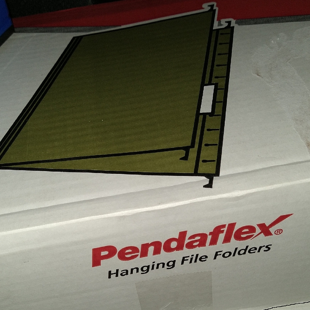 Pendaflex Hanging File Folders Box Contains 47 With Tabs.NWOT